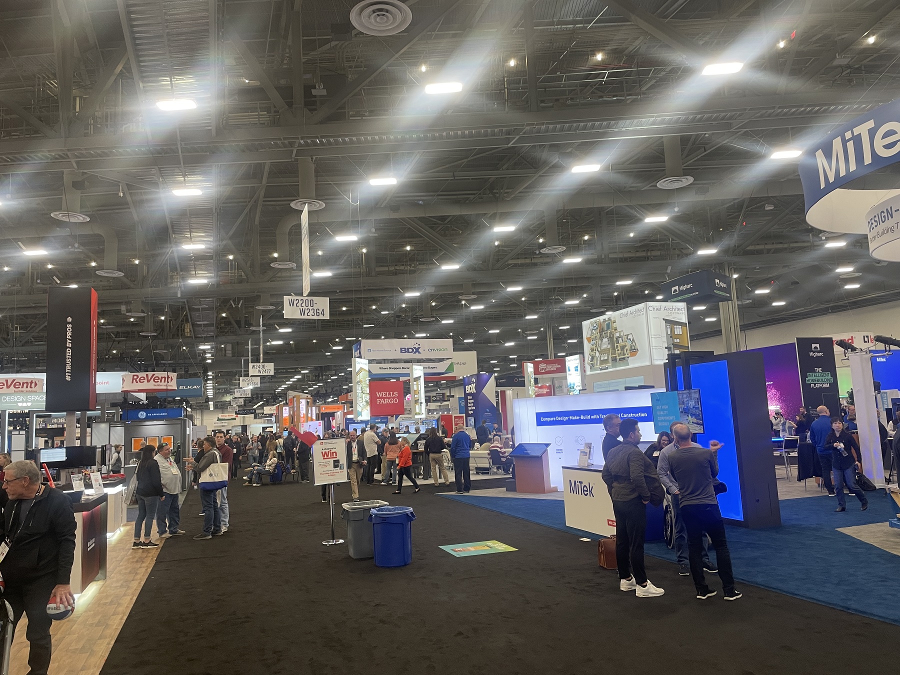 Show Moments from IBS and KBIS